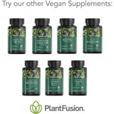 PlantFusion tres cápsulas sobre mesa señalando dosis diaria