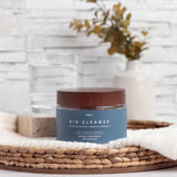 Plexus Bio Cleanse en uso con vaso de agua, facilita la ingesta diaria