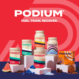 Escena lifestyle con Podium Nutrition sobre banco de gimnasio mostrando uso diario