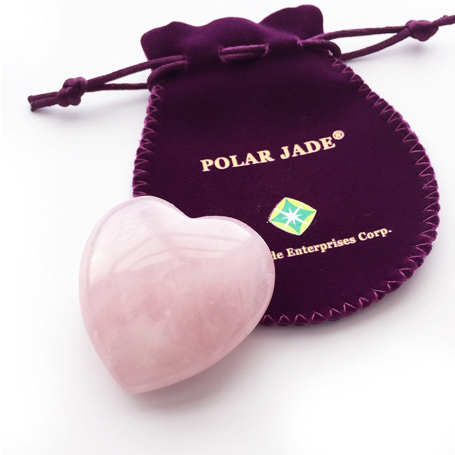 Polar Jade corazón colocado en altar, aporta calma y estética serena