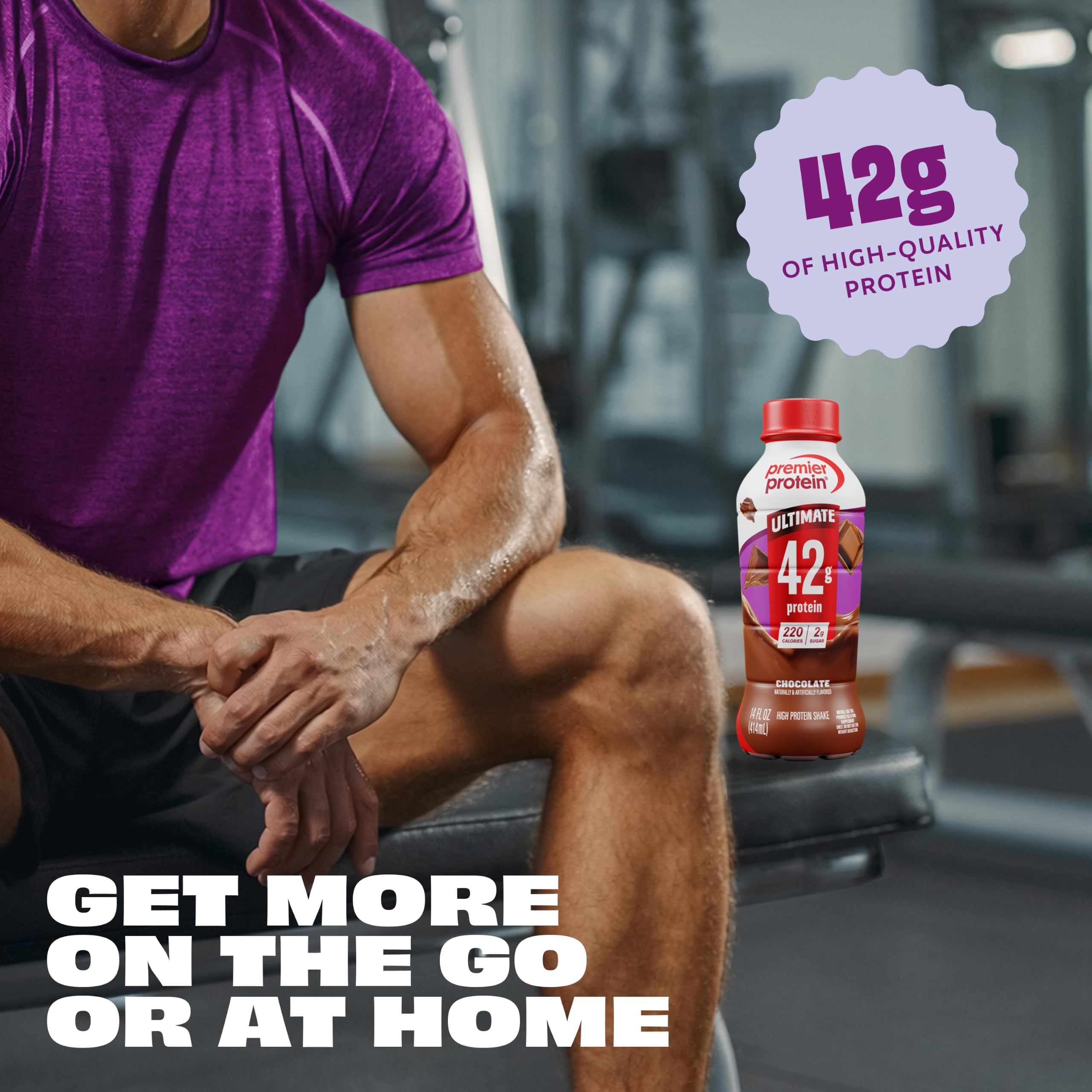 Premier Protein bebida junto a pesas tras entrenamiento para recuperación