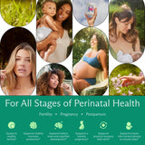 Prenatal Multi mujer embarazada tomando cápsula para rutina diaria