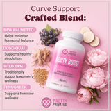 Pretty Privates producto junto a mujer con jeans destacando curvas naturales