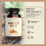 Primal Health Foods cápsulas en mano destacando formato vegetal y dosificación fácil