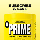 PRIME HYDRATION lemonade en mano estilo de vida aporta sabor cítrico sin azúcar