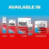 PRIME persona bebiendo Ocean Cherry tras entrenamiento para recuperar