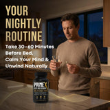 PrimeX Sleep and Recovery persona relajada leyendo antes de dormir incentivando calma