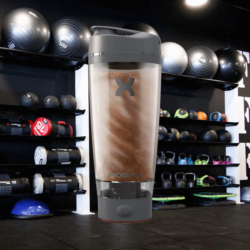 PROMIXX Pro close-up X-Blade mostrando las aspas para mezcla sin grumos