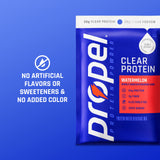Propel en escena activa con botella, hidratación rápida tras ejercicio