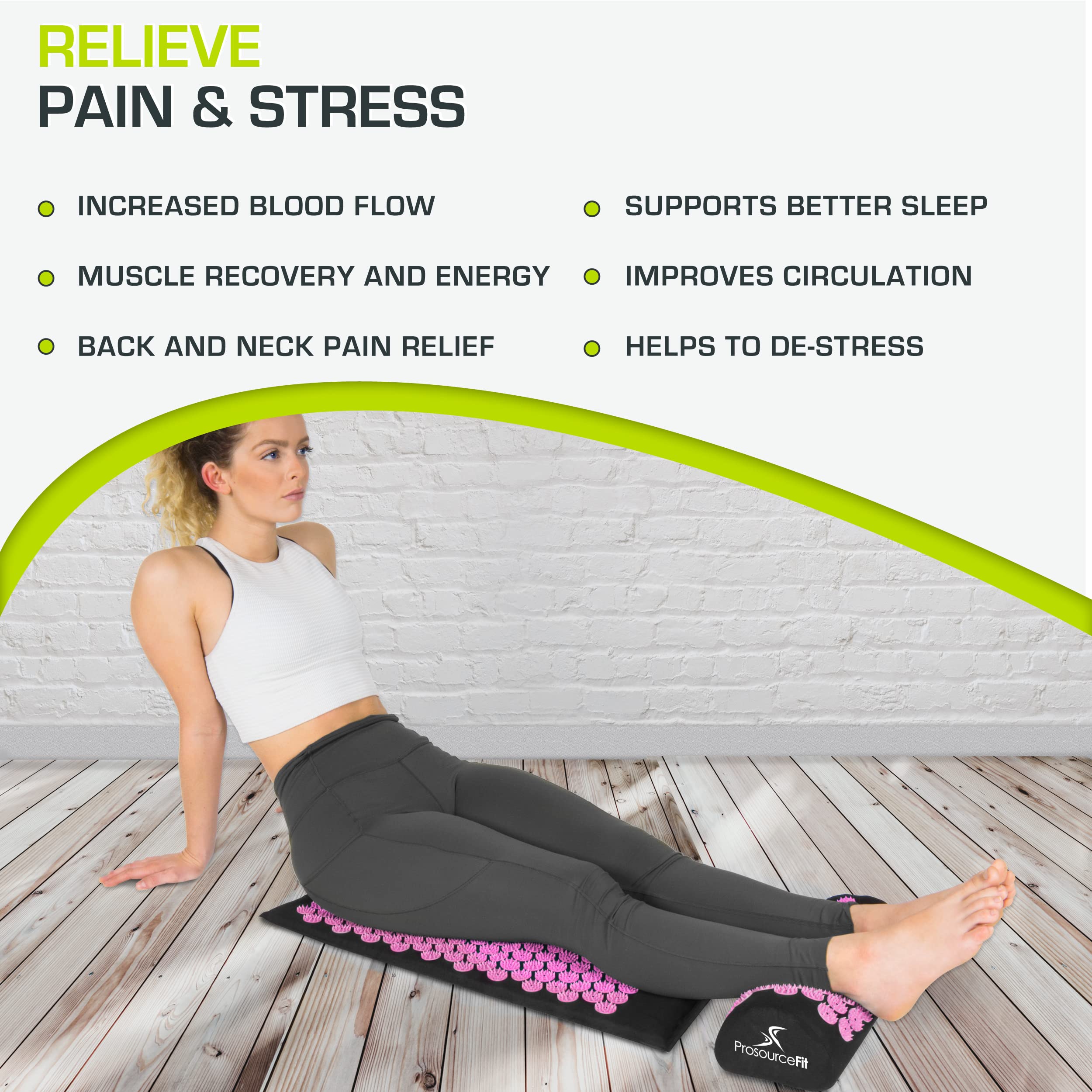 ProSource fit persona usando tapete en suelo para relajación post entreno