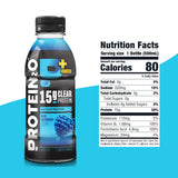 Protein2o botella sostenida en mano para comparar tamaño práctico y portátil