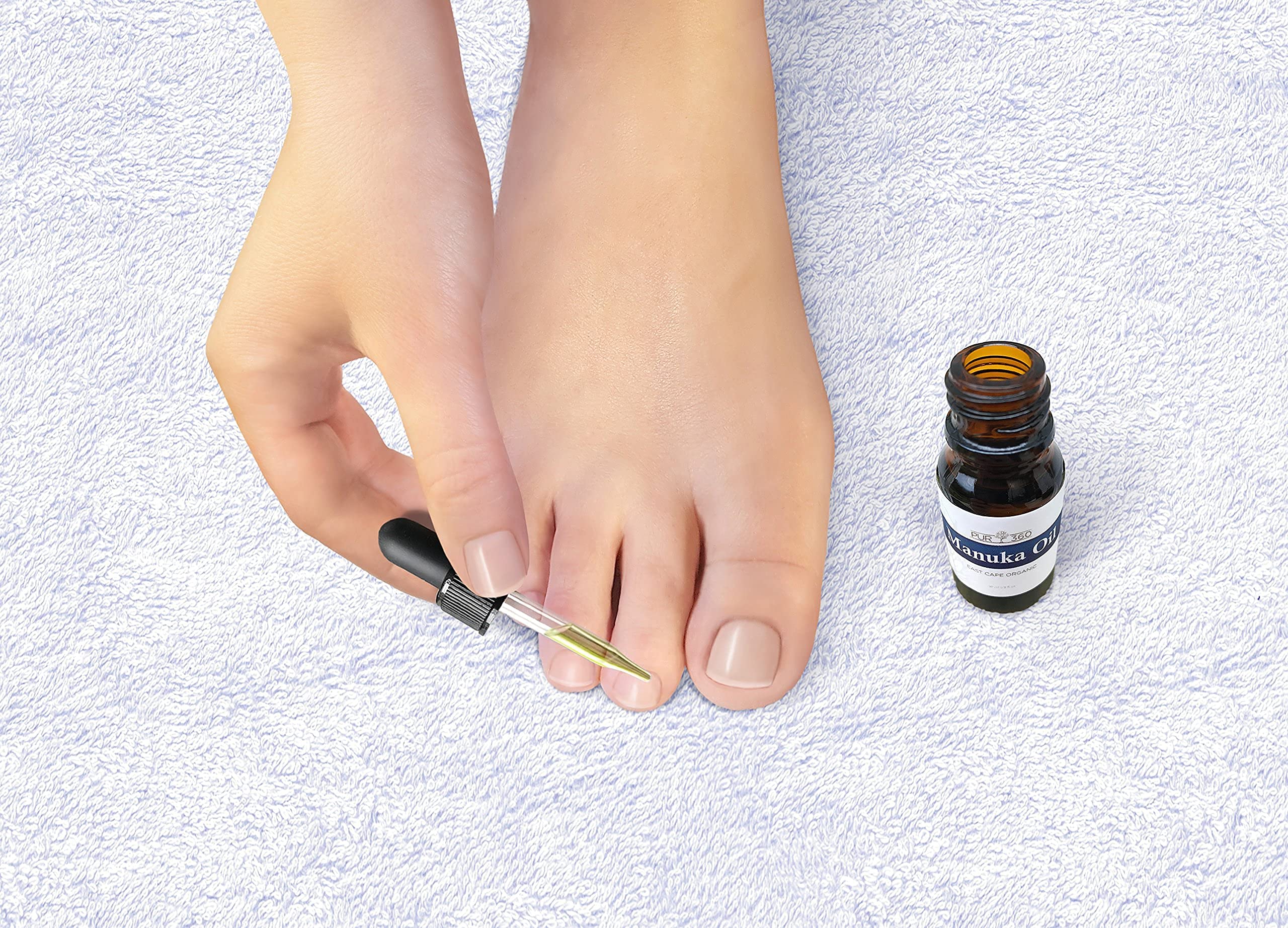 PUR360 botella con hojas de manuka indicando origen natural