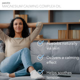 PURA D'OR bruma en uso post‑ducha aportando sensación de calma