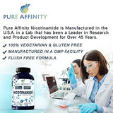 Pure Affinity cápsulas en mano para mostrar dosis y facilidad de uso