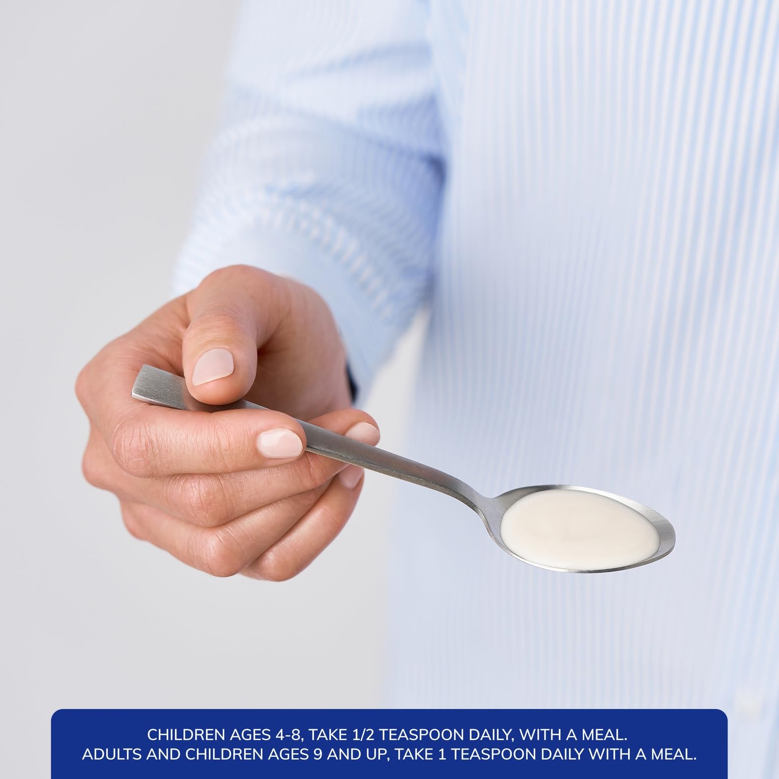 Pure Encapsulations dosificador en uso para medir dosis precisa