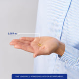 Pure Encapsulations cápsula en la mano mostrando tamaño y conveniencia