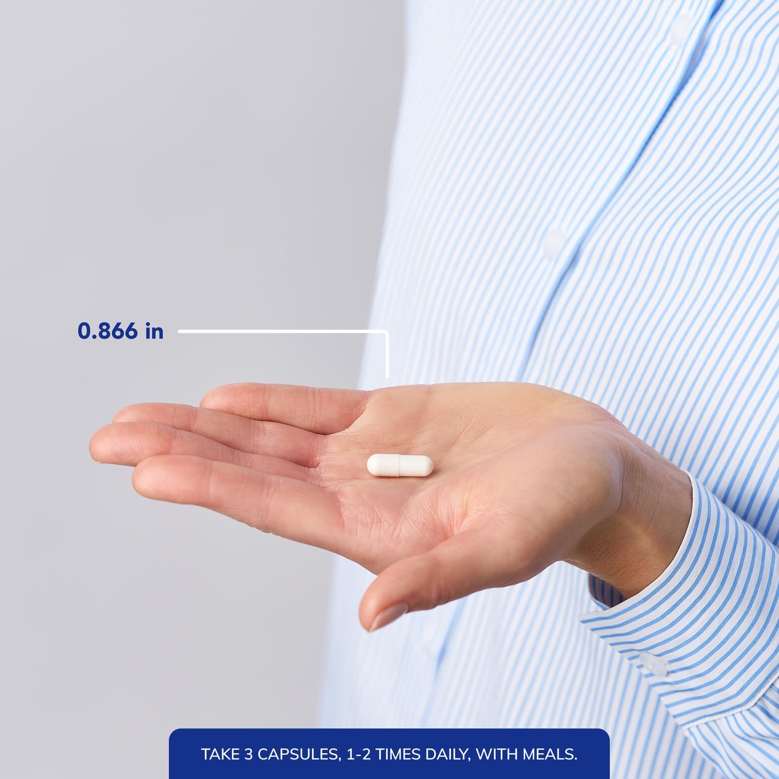 Pure Encapsulations cápsula sostenida en mano, uso diario cómodo y práctico