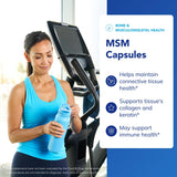 Pure Encapsulations cápsula en mano para comparar tamaño y facilitar dosis