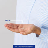 Pure Encapsulations frasco en mano para comparar tamaño y facilidad de uso
