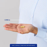 Pure Encapsulations mano sosteniendo cápsula para visualizar dosis diaria