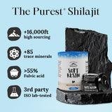 Pure Himalayan Shilajit disuelto en agua tibia listo para consumo cotidiano