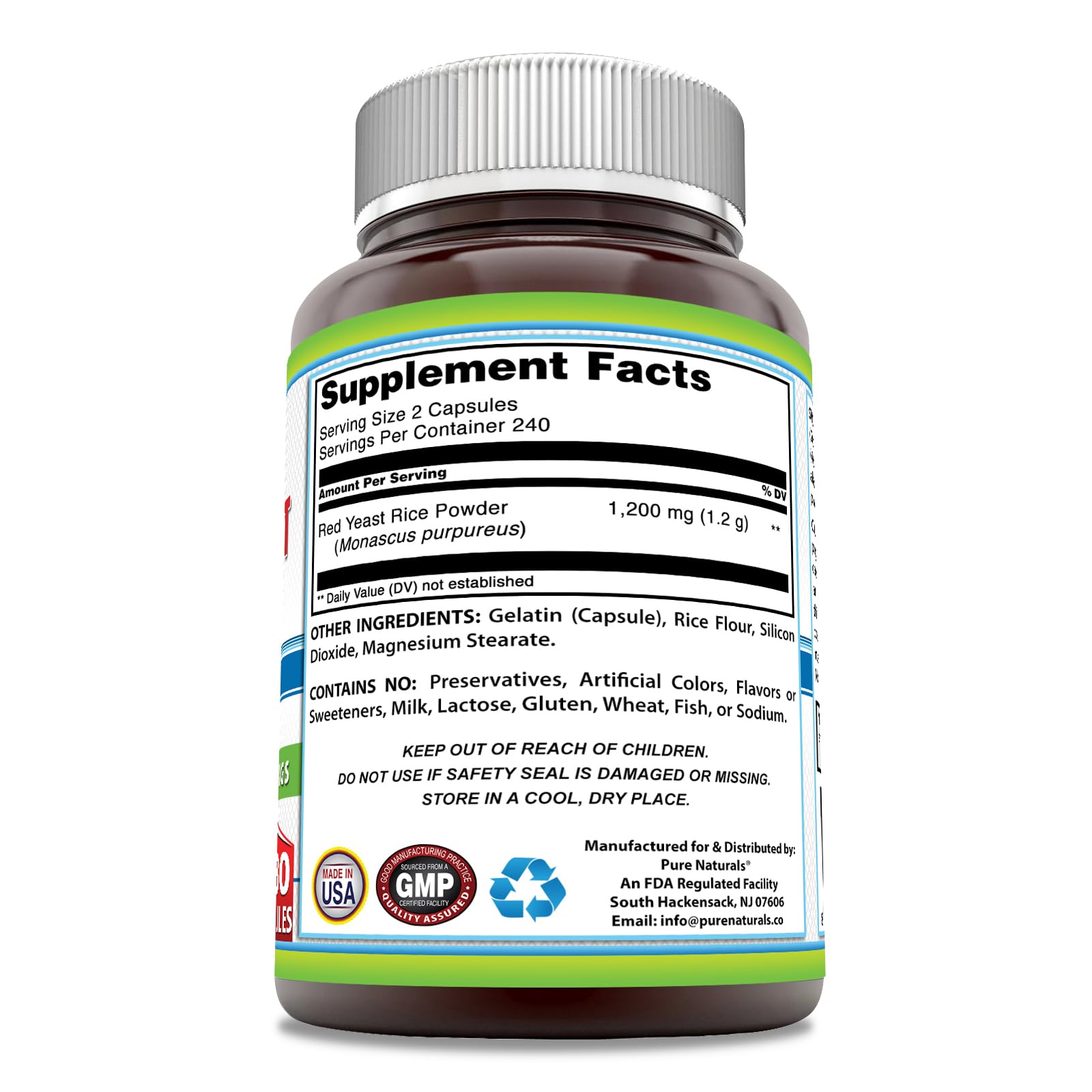 Pure Naturals cápsulas en mano para comparar tamaño y dosificación práctica