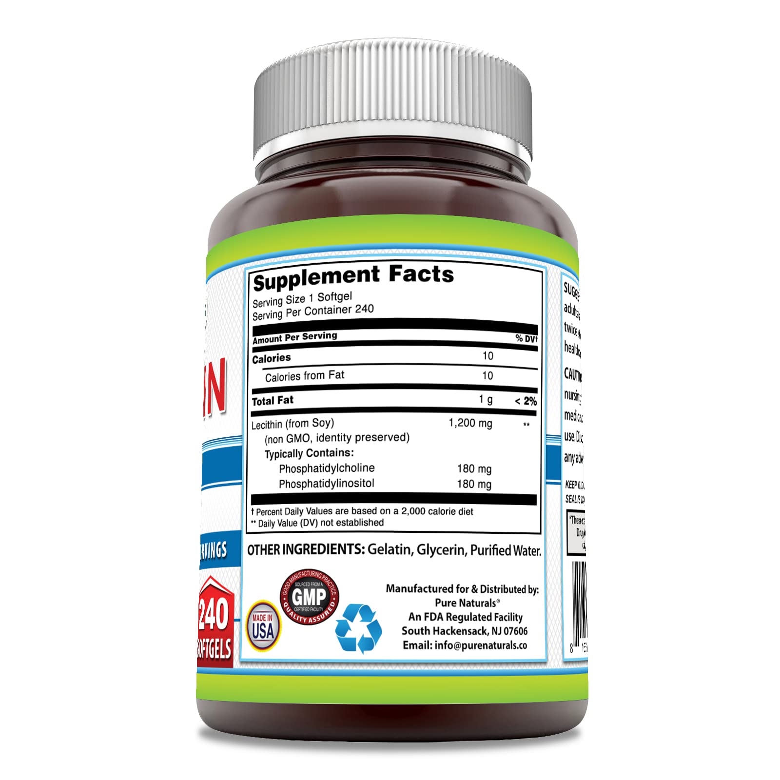 Pure Naturals cápsula en mano junto a un vaso de agua, dosis fácil y práctica