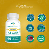Pure Nootropics persona sosteniendo frasco para uso diario conveniente