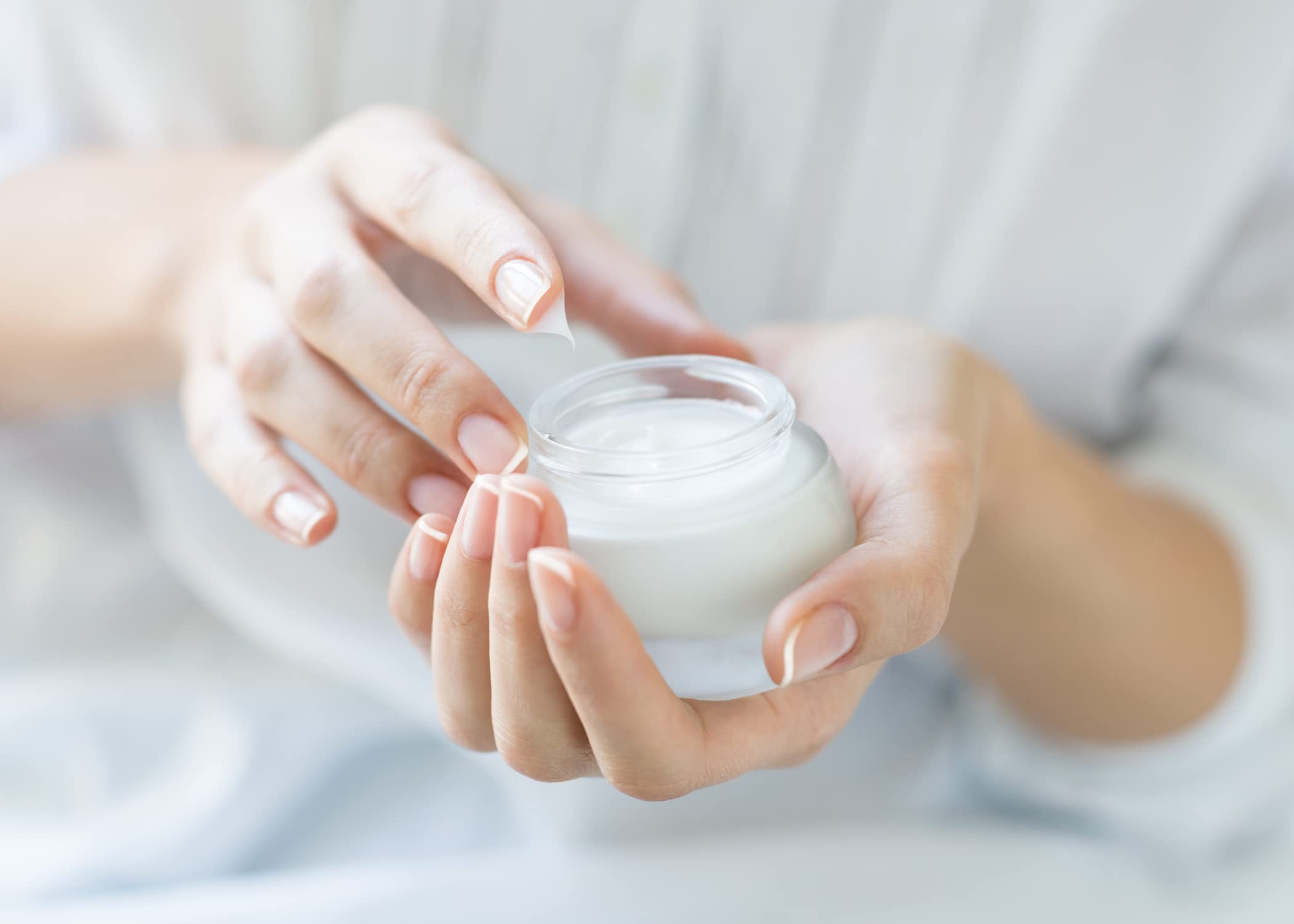 Pure Original Ingredients óxido de zinc en cuchara, listo para mezclar en formulaciones