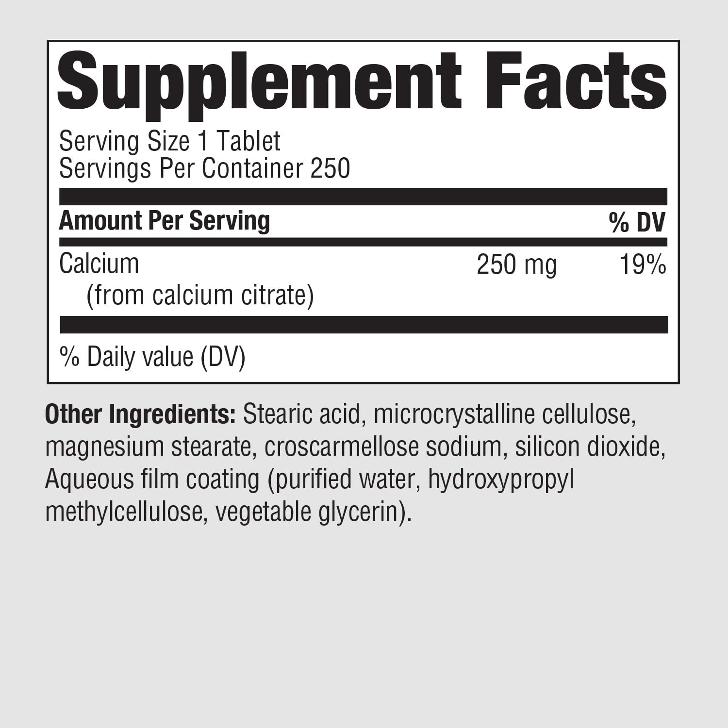 PureFormulas primer plano de tableta mostrando textura y tamaño, beneficio facilidad de ingestión
