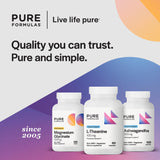 PureFormulas cápsulas junto a libro y laptop sugiriendo enfoque y calma