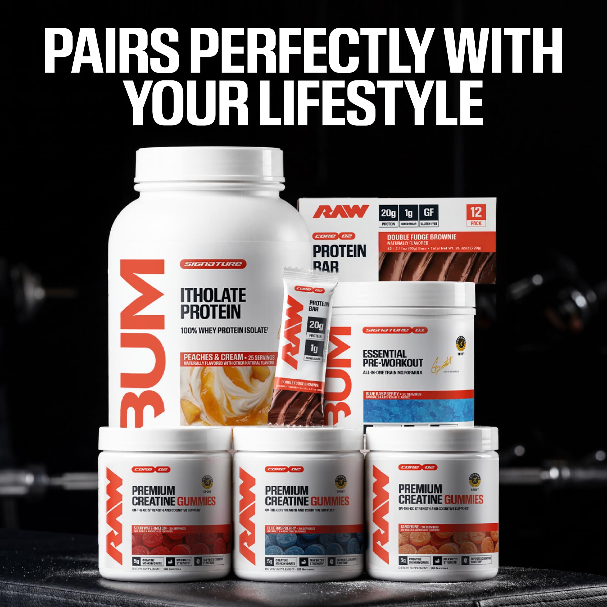 RAW gominolas junto a pesas representando apoyo al entrenamiento