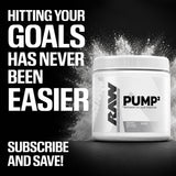 RAW Pump2 en botella en gimnasio demostrando uso práctico pre-entreno