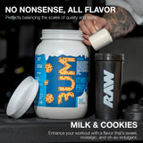 RAW Whey Isolate batido preparado en vaso, sabor Milk & Cookie listo post-entreno