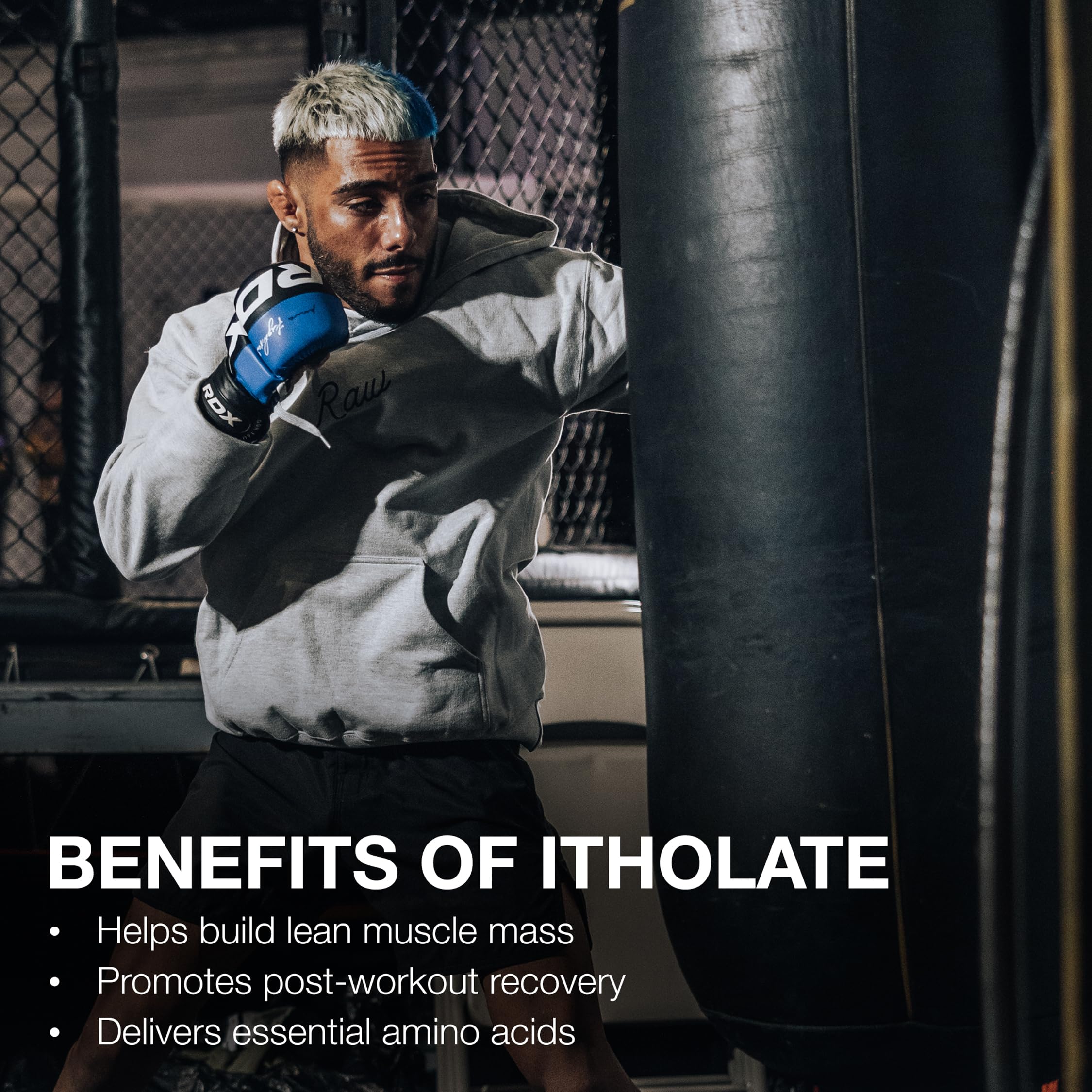 RAW Whey Isolate tomas de la cuchara medidora con 25 g de proteína por servicio