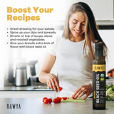 RAWYA botella sobre encimera junto a ensalada para uso gastronómico