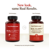 Close-up de cápsulas RealClarity de Real Mushrooms con apariencia vegana y fácil toma
