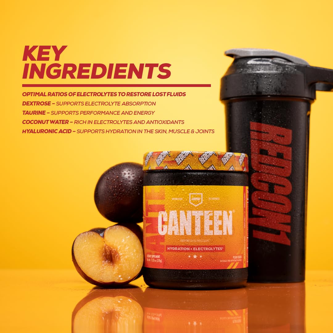 REDCON1 deportista bebiendo Canteen tras entrenamiento para rápida recuperación