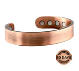 Reevaria pulsera puesta en muñeca masculina, aporta estilo y comodidad