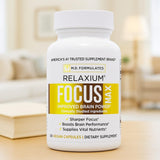 Escena de trabajo con Relaxium FocusMax mostrando enfoque y productividad