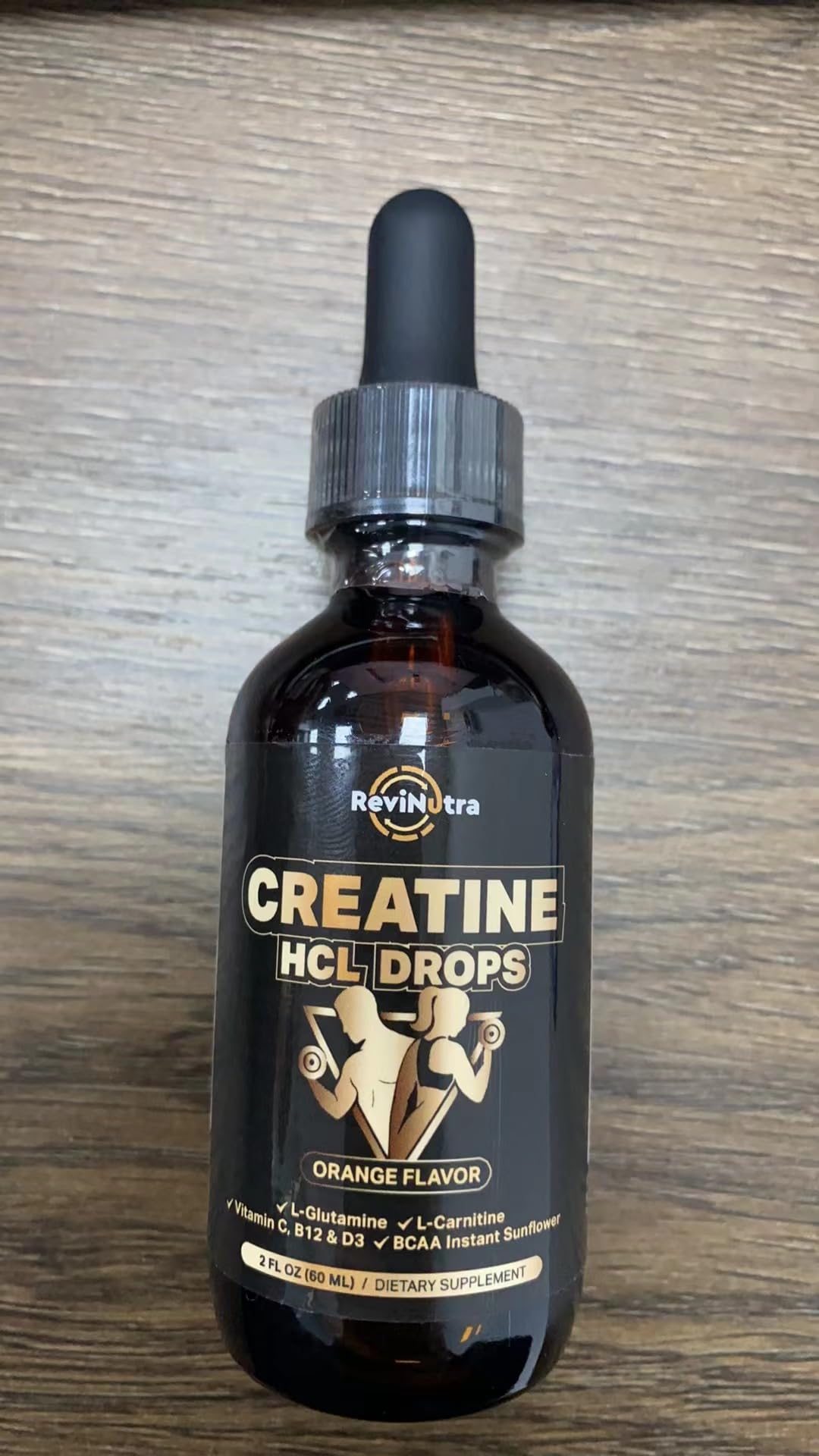 ReviNutra gota de creatina HCL destacando textura y disolución rápida