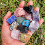 Rhrina detalle de etiqueta y variedad de minerales en la colección