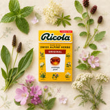 Ricola detalle de etiqueta con ingredientes y beneficios, información clara