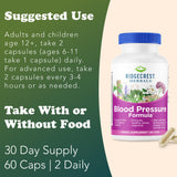 RidgeCrest Herbals cápsula en mano para comparar tamaño y conveniencia