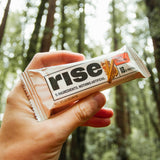 Rise barra en mochila deportiva lista para entrenamiento o salida