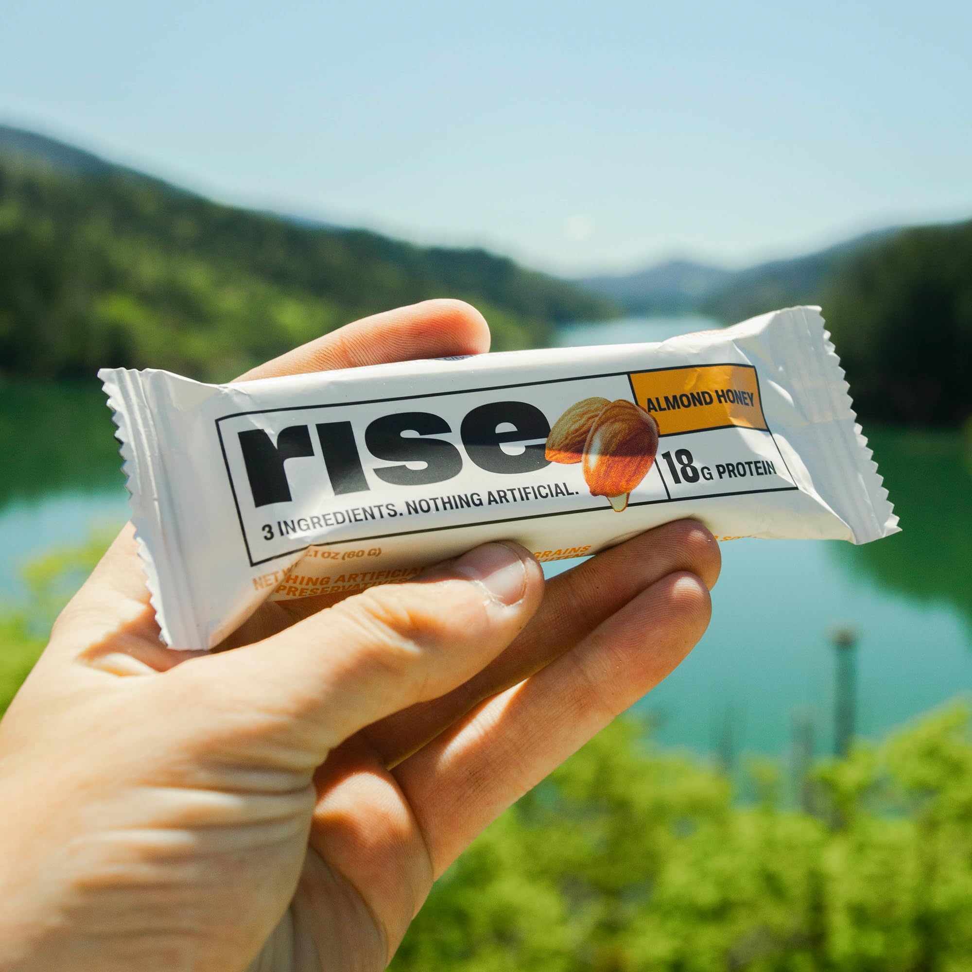 Rise etiqueta nutricional mostrando 18 g proteína y macros equilibrados