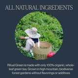 Rishi Tea bolsita biodegradable en mano, extracción limpia y práctica