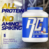 Ronnie Coleman en gimnasio con batido, convenientemente para recuperación