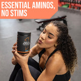 Rule 1 Proteins bebida mezclada en vaso demostrando fácil disolución y refresco