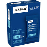 RXBAR barra en mano para comparar tamaño y porción controlada